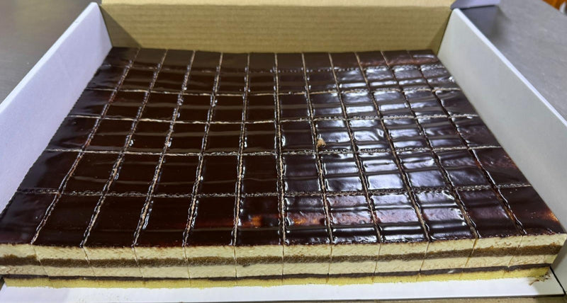 Opera Cake (Per Tray) - Papamama.sg